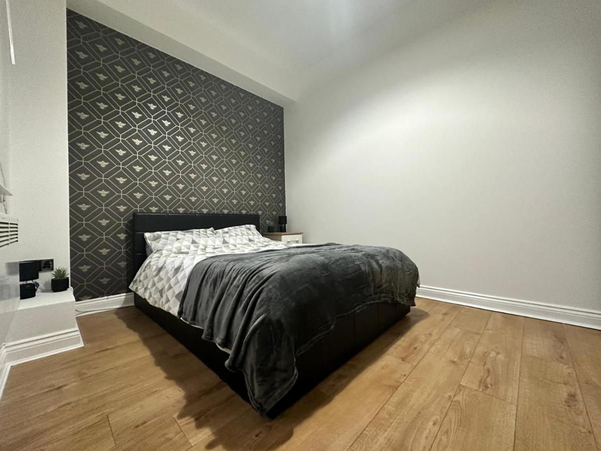 Bee Accommodations لايستر المظهر الخارجي الصورة